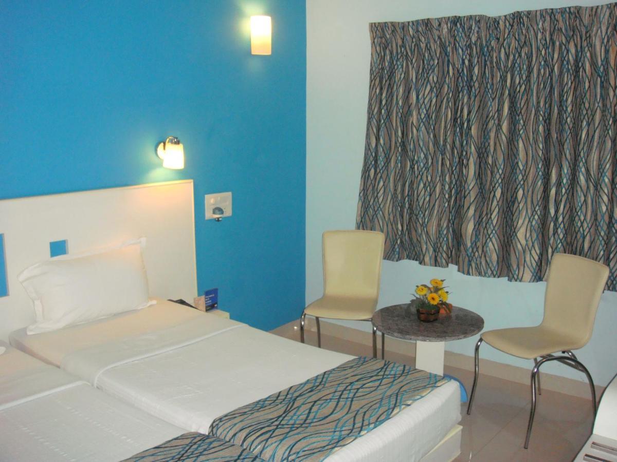 Hotel Pandian Čennai Exteriér fotografie